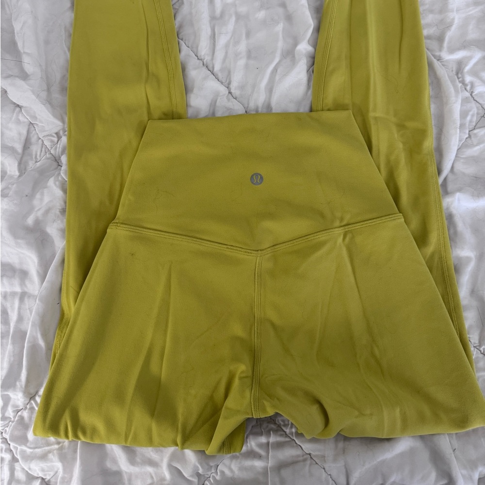 Lululemon size 4